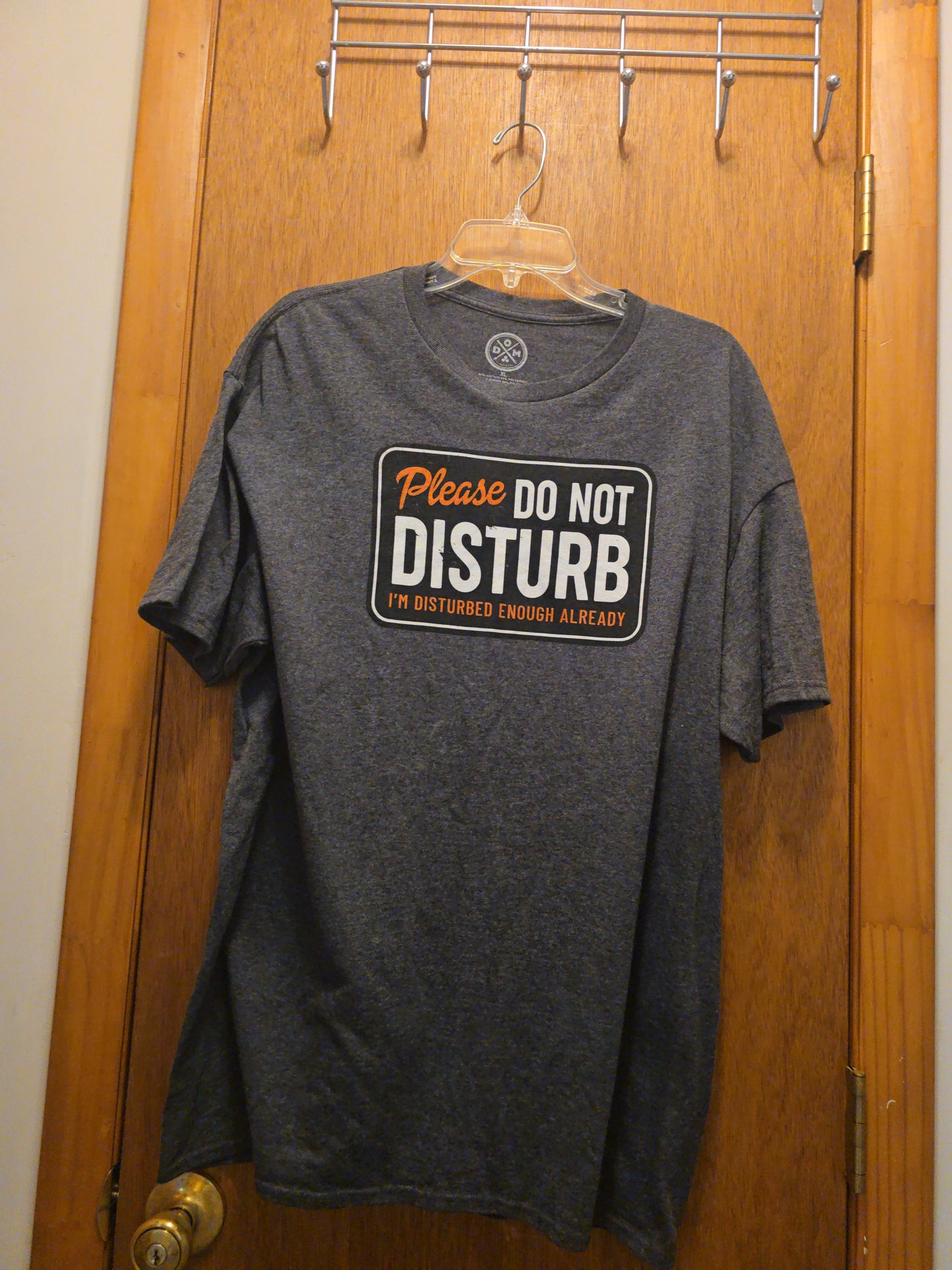 DO NOT DISTURB Men’s Size Large Humor Graphic T-Shirt Short Sleeve • DOM